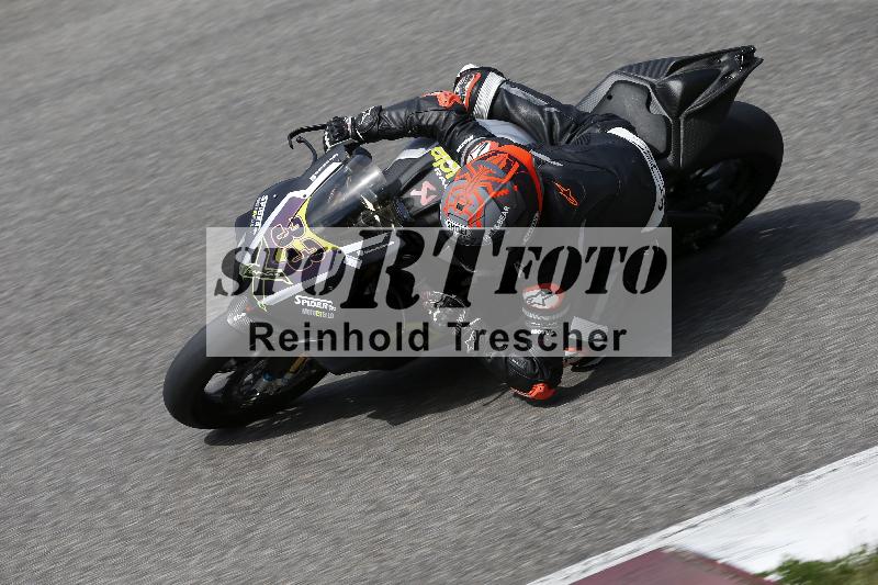 /10 20.04.2026  Pluess Moto Sport ADR/Freies Fahren/33